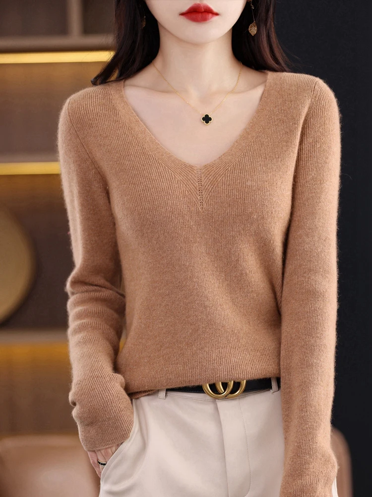 2024 merino wool ladies autumn and winter new solid color V-neck long-sleeved first-line ready-to-wear loose knit sweater