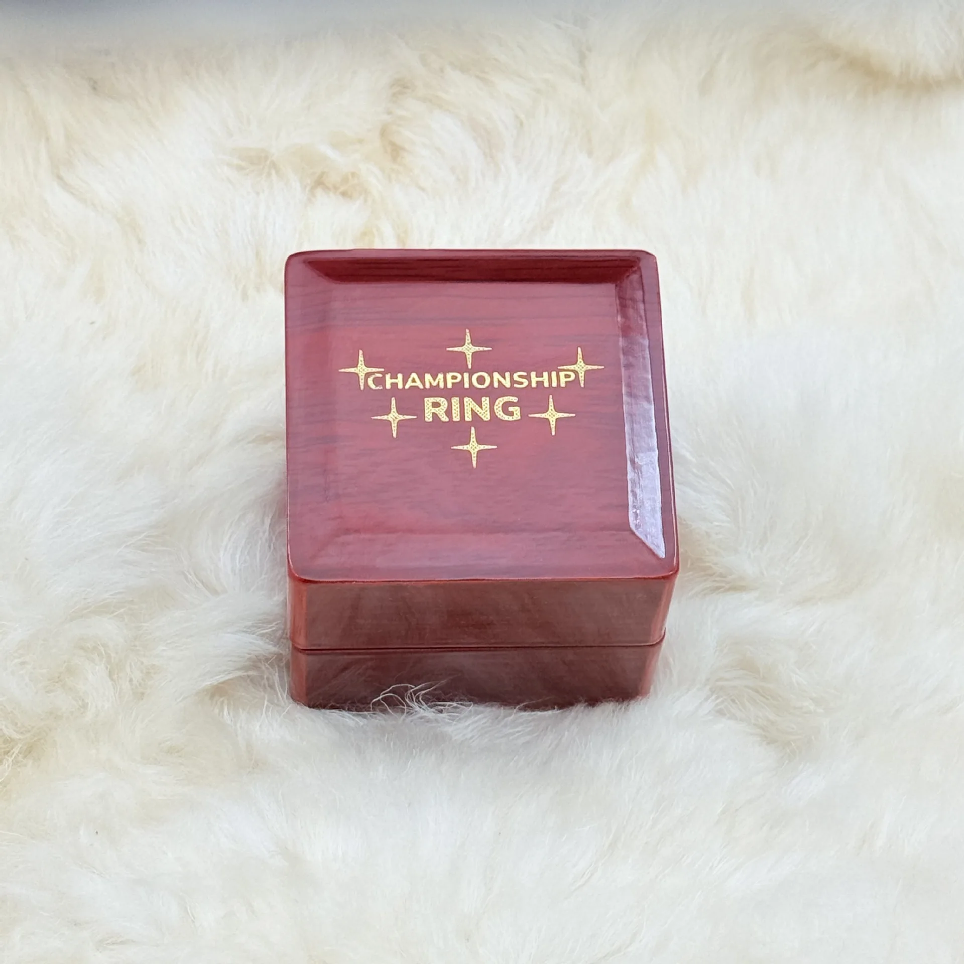 

Деревянная шкатулка для демонстрации чемпионских колец, упаковочная коробка для призов, шкатулка для ювелирных изделий