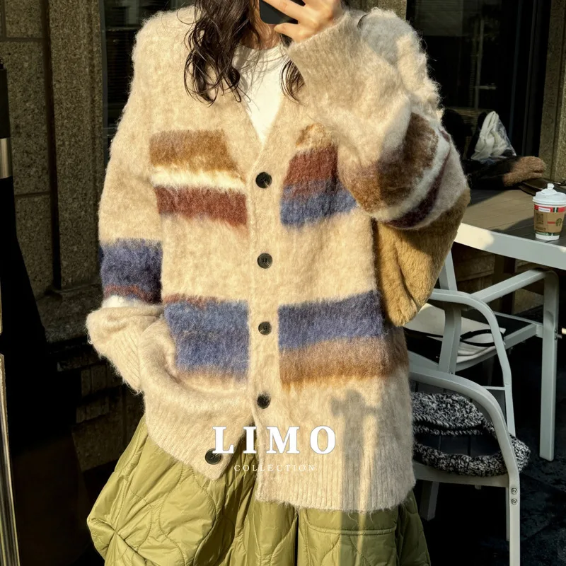 

LIMO 2025 весна-лето вязаный кардиган в стиле ретро, повседневный шикарный свитер в акриловую полоску с открытой передней частью для женщин, повседневный наряд