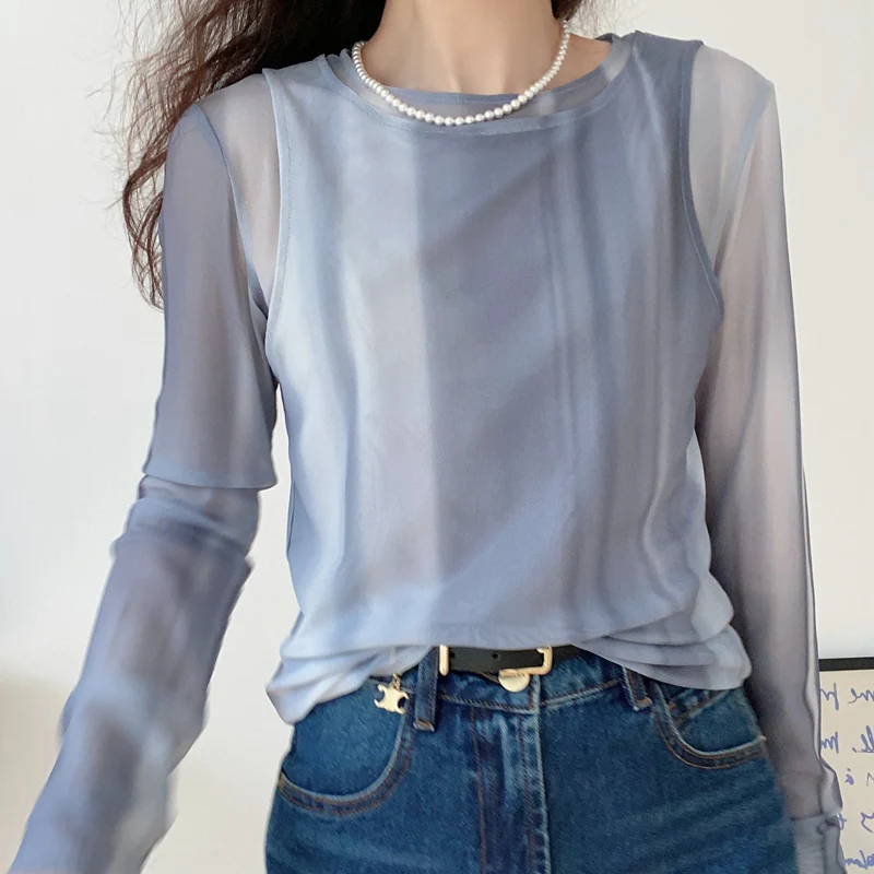 

Женская приталенная футболка с длинным рукавом: дышащая, легкая, комфортная, из смесового полиэстера – идеальный выбор для весны и лета