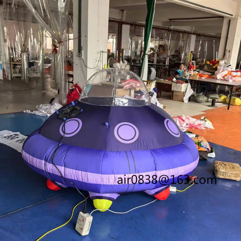 내부 송풍기로 풍선 UFO를 밝히십시오. 풍선 비행 접시를 매달아 장식 또는 광고용 우주선 모델을 폭파시킵니다.