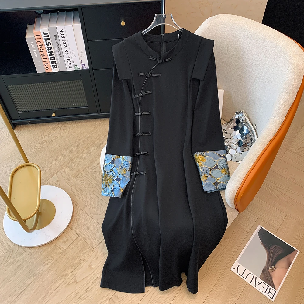 Plus-size Women's Fall Casual Commute Loose and Comfortable dress Black Chinese-style button-patchwork long-sleeved dress