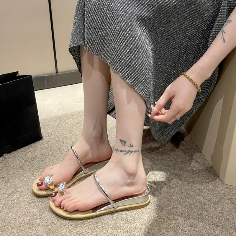 

Women's Summer Outdoor Wear Diamond Toe Beach Slippers Fashionable Sandals Slip-On