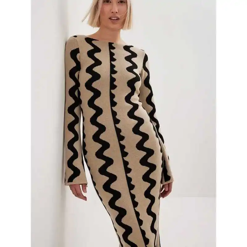 

Трикотаж One-Ne Long Sve Midi Dr CleanFit H Версия для женщин среднего возраста CiWalk Осенний сезон