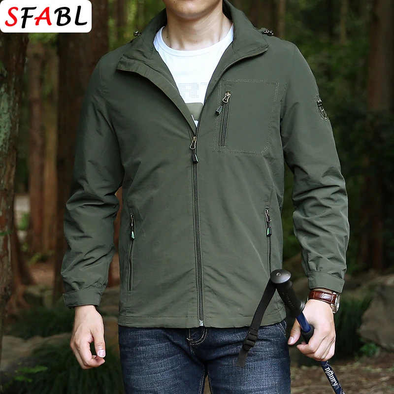 Manteau imperméable respirant pour homme l’essentiel pour une protection optimale en toutes saisons
