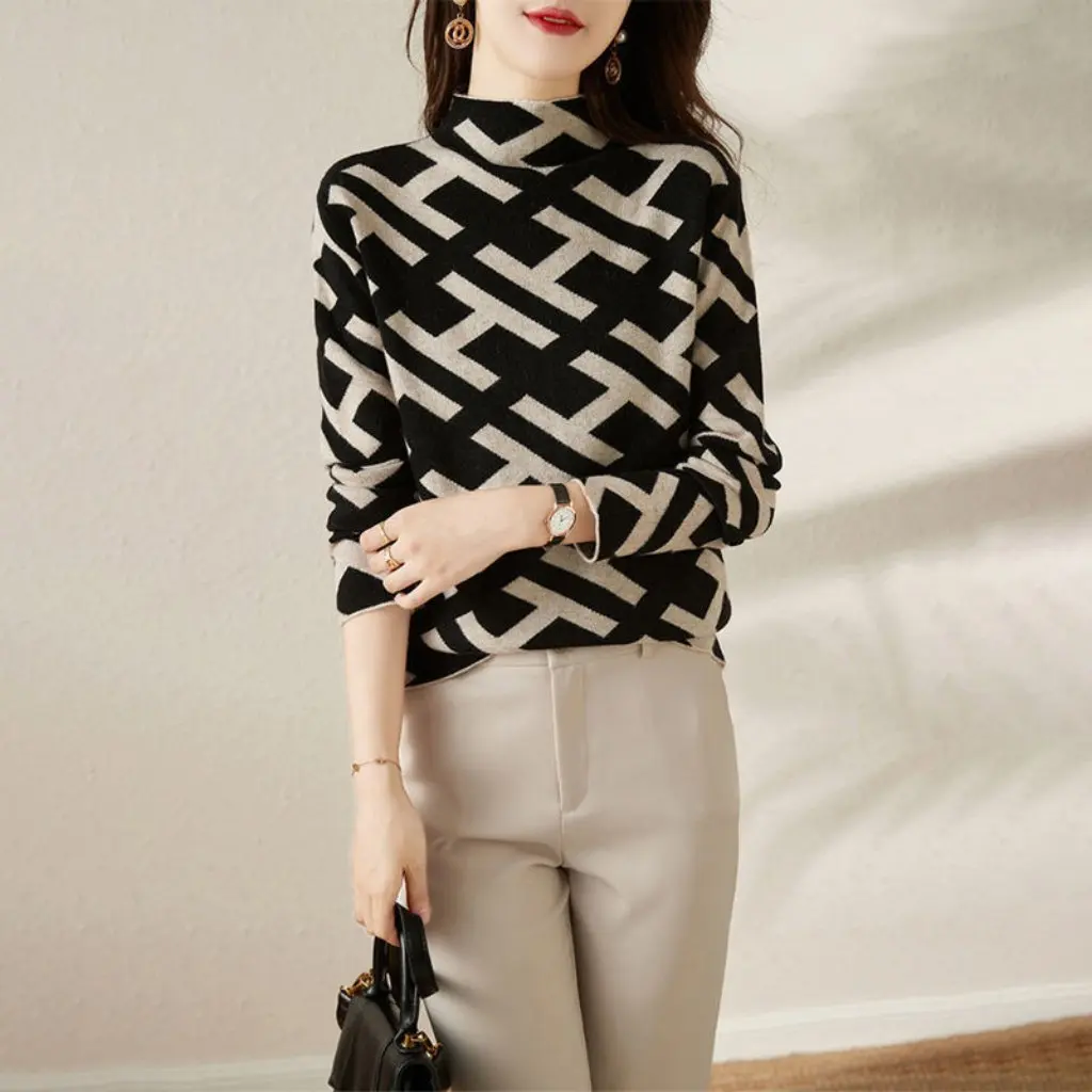 

Autumn Winter Women's Slim Fit Wool Sweater Letter Jacquard Western-Style Top Fashionable Temperament All-Match Base Layer