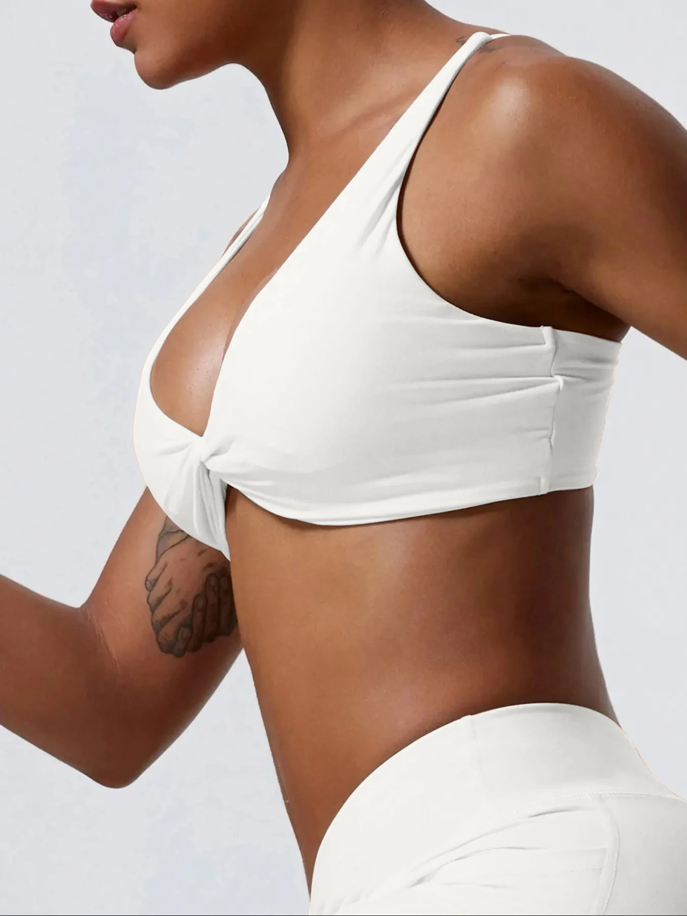 Sutiã esportivo de treino feminino respirável à prova de choque push up secagem rápida yoga superior plissado fitness colheita sutiã ginásio