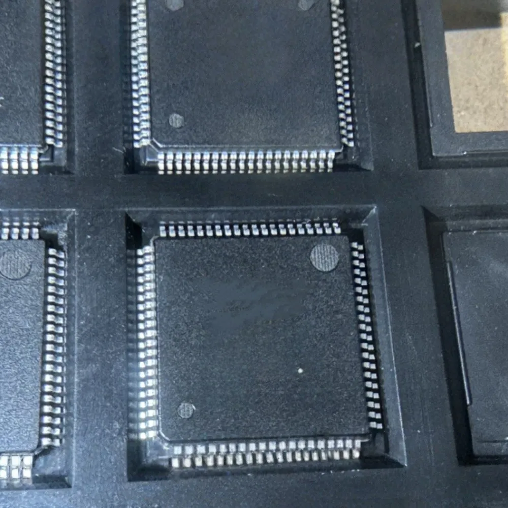 5pcs/lot MT9076BB P80C557E4EFB P80C557 PCA8534AH/Q900/1 PCF85134HL PCF85134 QFP-80