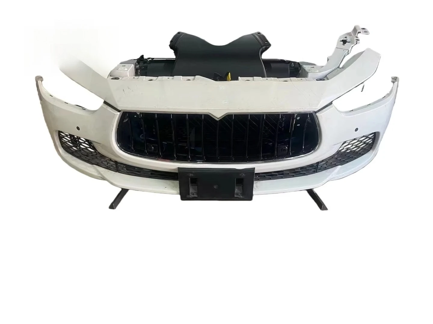 Suitable for Ghibli Original parts Front Bumper Assembly Radiator Frame Grille Headlight