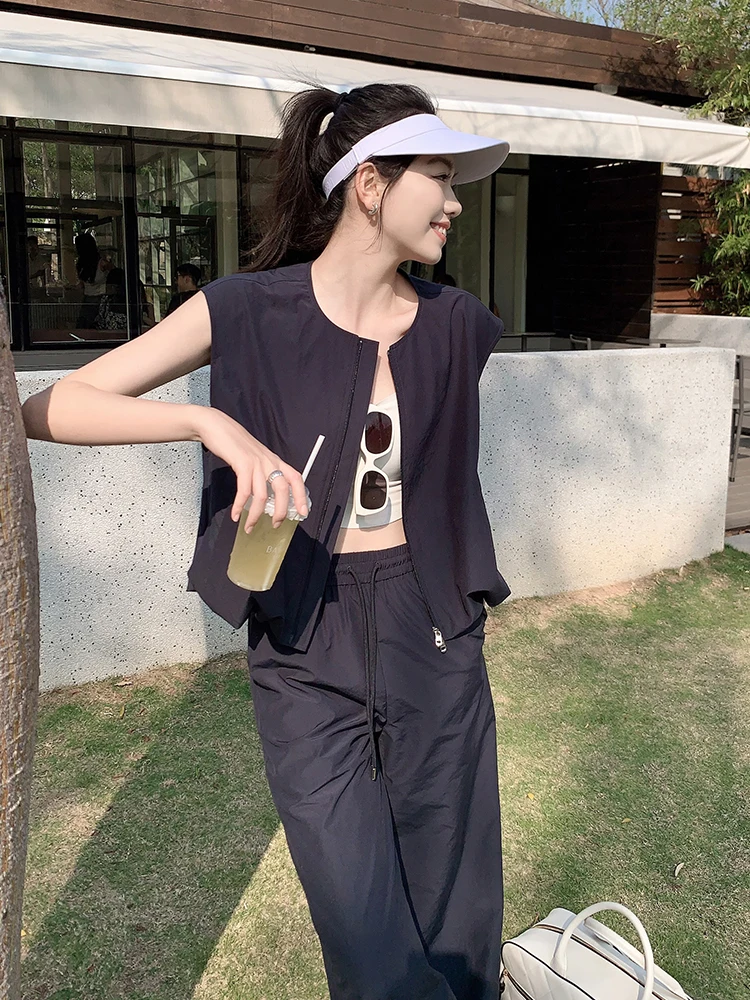 

Жилет Meiyang Airy Folded Neline Svel с круглым вырезом, удобный, из полиэстеровой смеси, укороченный, на молнии, повседневный