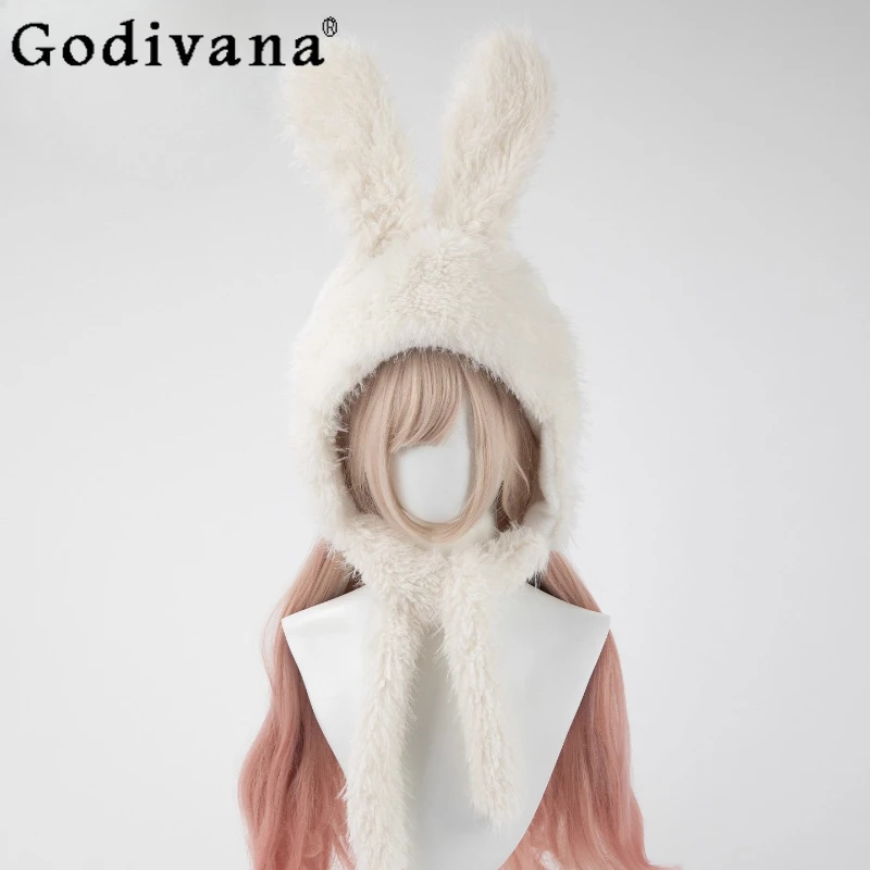 

Оригинальная плюшевая шапка ручной работы в японском стиле, милая теплая белая шапка с кроличьими ушками, зимняя новая однотонная универсальная милая шапка для девочек 2025