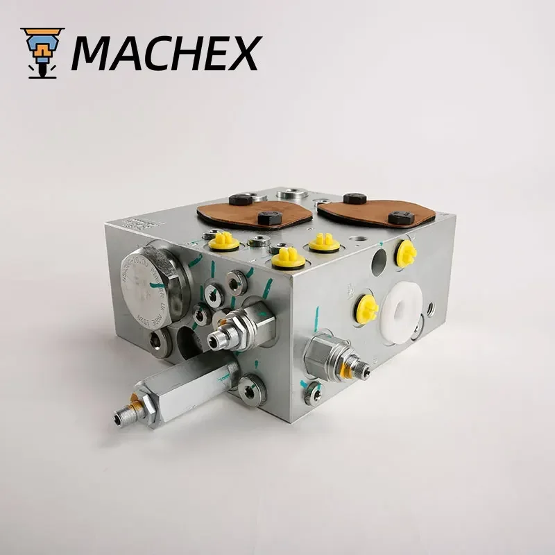 2026nb W42248000 5564840 Steering Hydraulic System Cartridge Valve Block Assembly SEM660D 6 ton Wheel Loader Parts