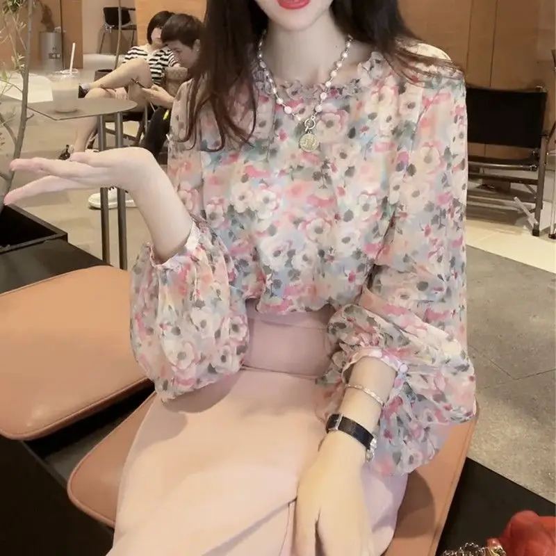 

Korea Lady Sweet Broken Flowers Shirt Spring Autumn Long Sleeve Casual Female Clothing Fashion Folds Round Neck Loose Blouse