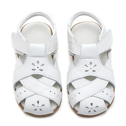 Genuine leather soft closed toe cut out children Girls sandals flat toddler Summer shoes