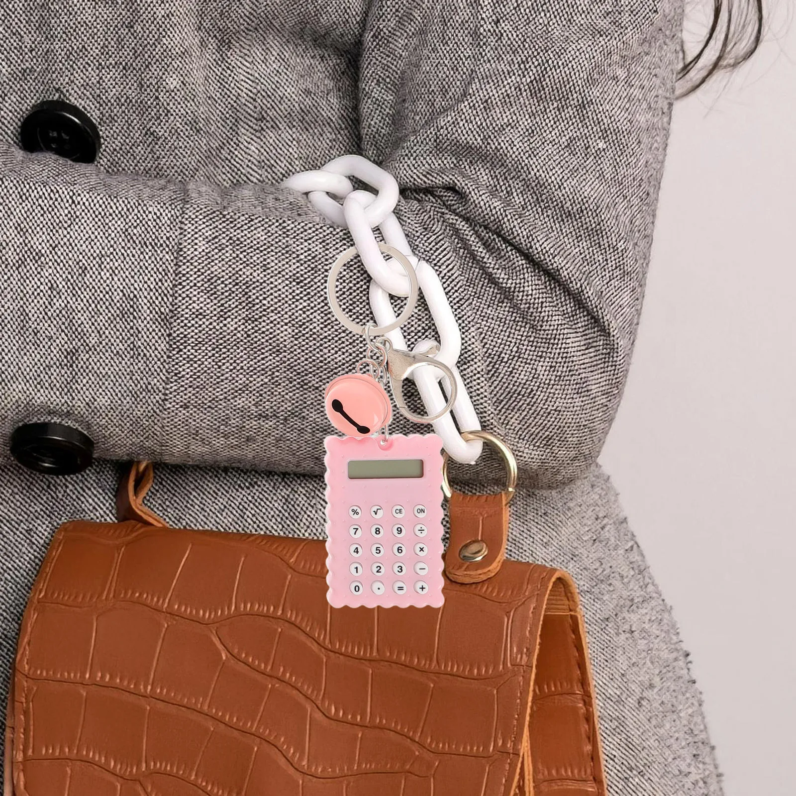 4 قطعة آلة حاسبة صغيرة بلاستيكية صغيرة الحجم خفيفة الوزن آلة حاسبة إلكترونية محمولة لإعادة موضع النسبة المئوية الحسابية الأساسية