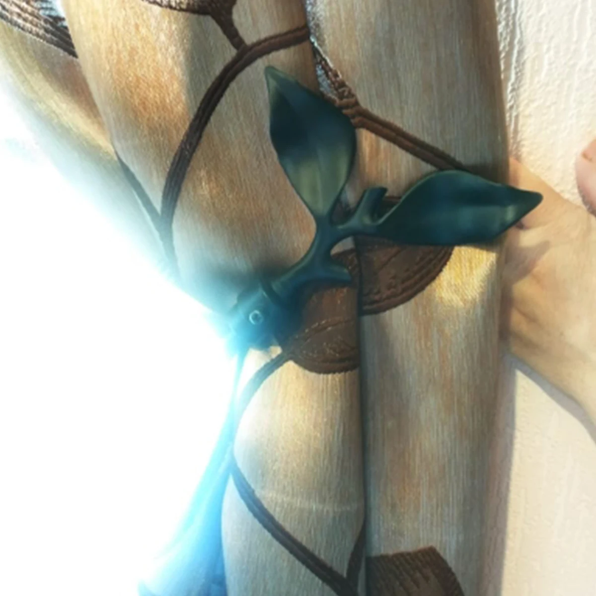 

Curtain Wall Hooks Heavy Duty Metal Leaf Design Black Color Drapes Tiebacks Household Decor Accessories