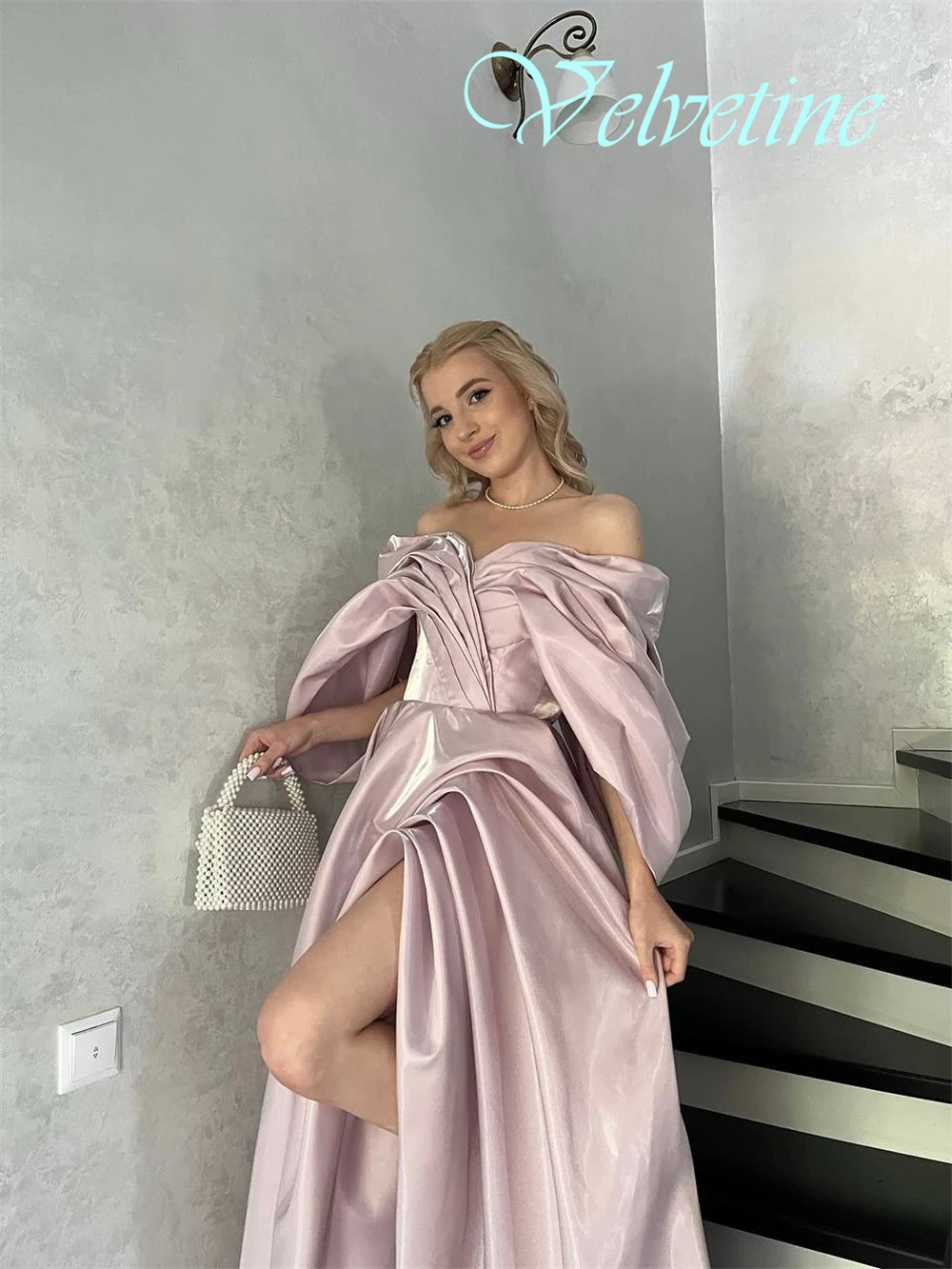 Customized Elegant Off the Shoulder Sleeveless Evening Dress High Quality Satin Prom Dresses Delicate Bridal Party Gowns