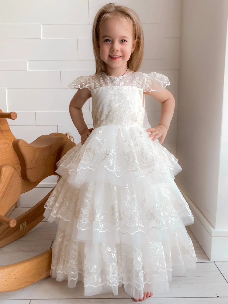 

Flower Girl Dresses White Tiered Ivory Flory Appliques With Bow Short Sleeve For Wedding Birthday Party First Communion Gowns