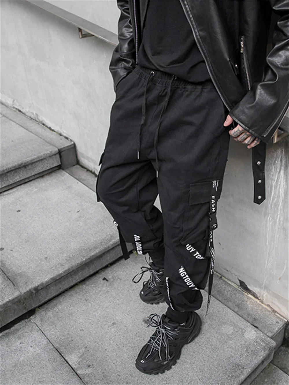 

Harajuku Black Hip Hop Men Ribbons Cargo Pants Techwear Japanese Emo Alt Trousers Jogging Street Overszied Hippie Gothic Joggers