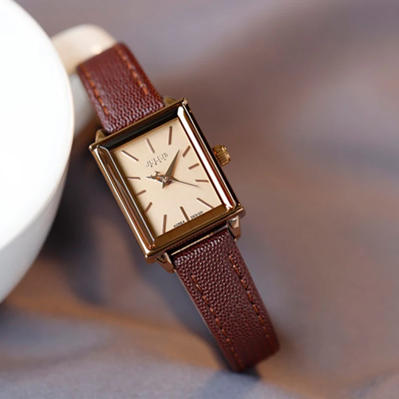 New Women'S Wristwatch Simple And Stylish Rectangular Design Retro And Artistic Versatile Leather Strap A Perfect Gift For Women