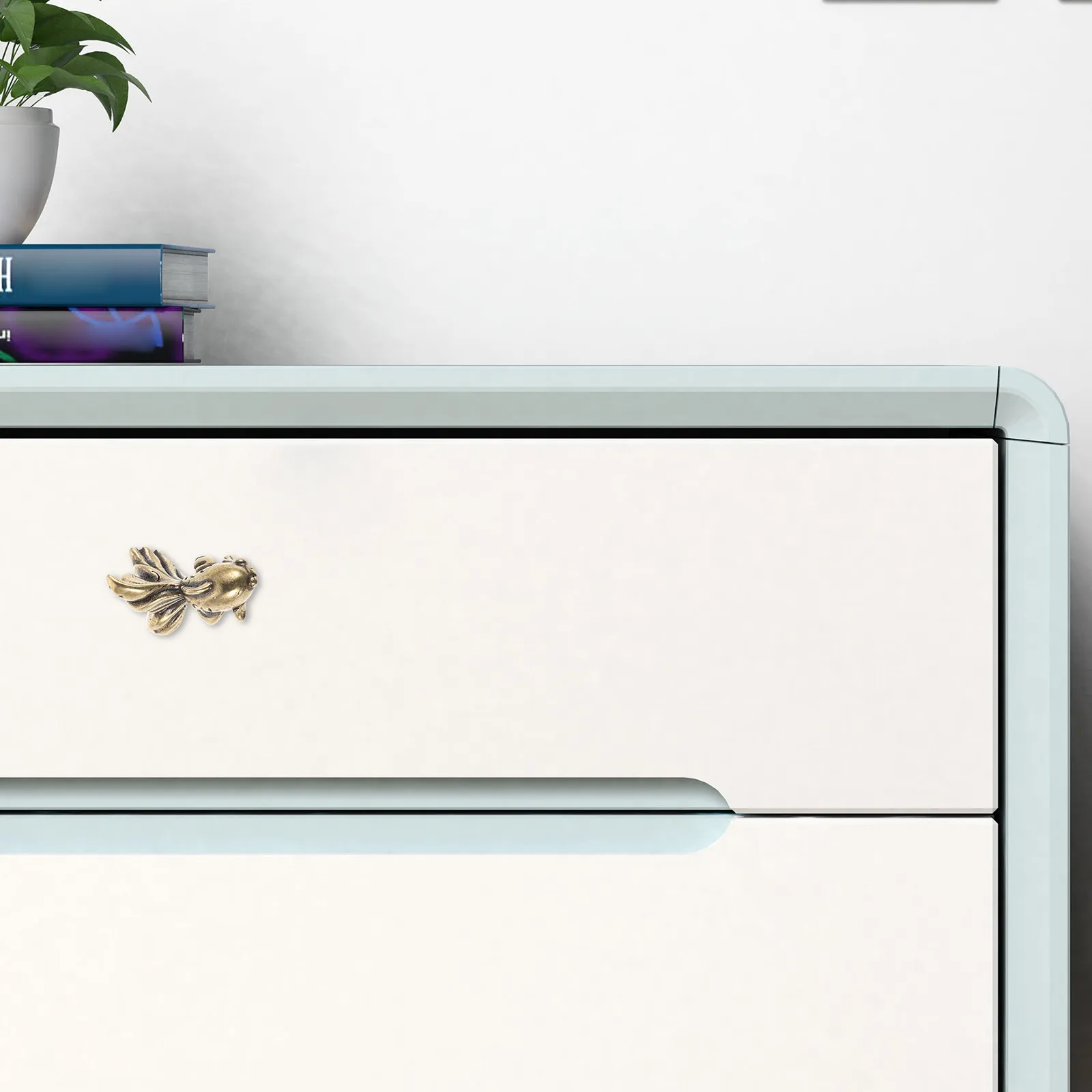 

2 шт. латунные ручки-рыбки для ящиков, винтажные ручки для шкафов в виде золотых рыбок, для комодов, туалетных столиков, декора мебели, латунные фигурки животных