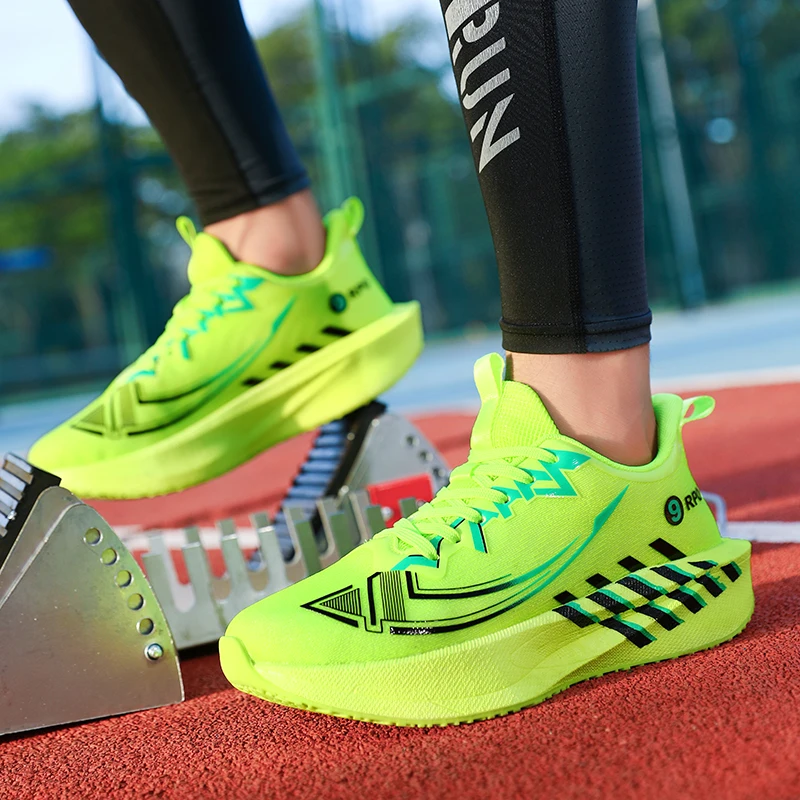 

Fashion Men's Sneakers Autumn Comfy Breathable Gym Sports Shoes Cushioned Support Running Shoes Tennis Cross Training Shoes