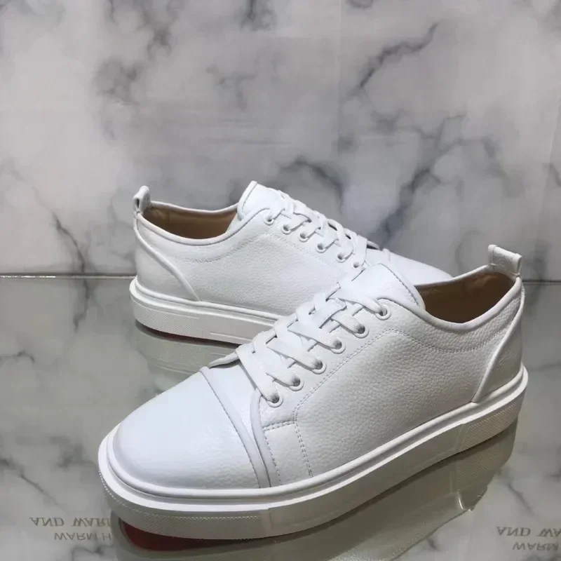 

2024 Low Cut Red Bottom For Men Luxury Trainers Driving Spiked White Lychee Genuine Leather Logo Rivets Flats Sneakers Shoes