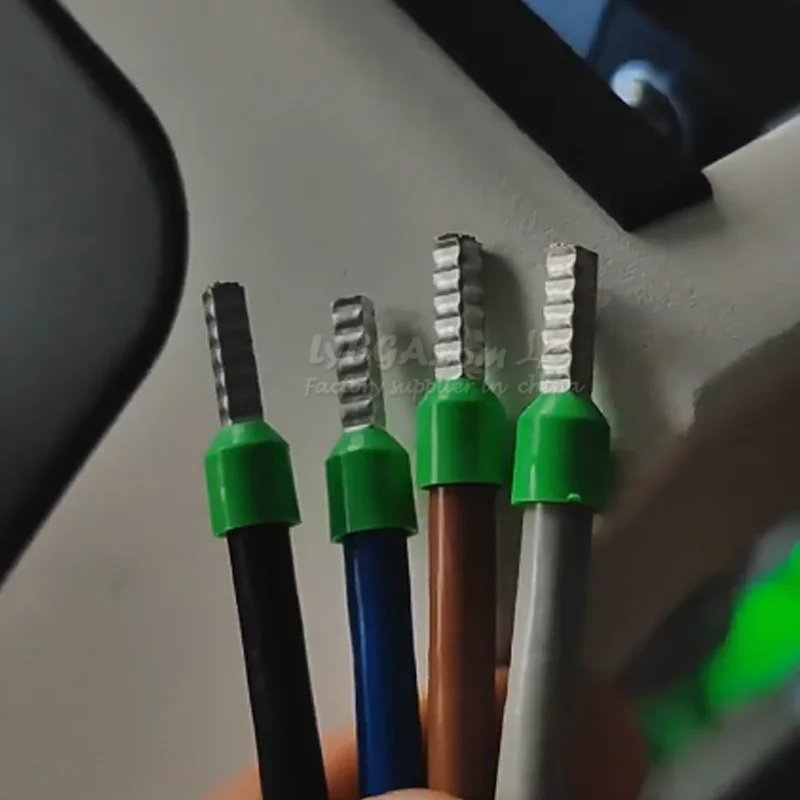 LY-510B التلقائي E أنبوب نوع آلة طرفية مخصصة أقصى طول 12 مللي متر 4 في 1 وظيفة تجريد التواء خيوط العقص