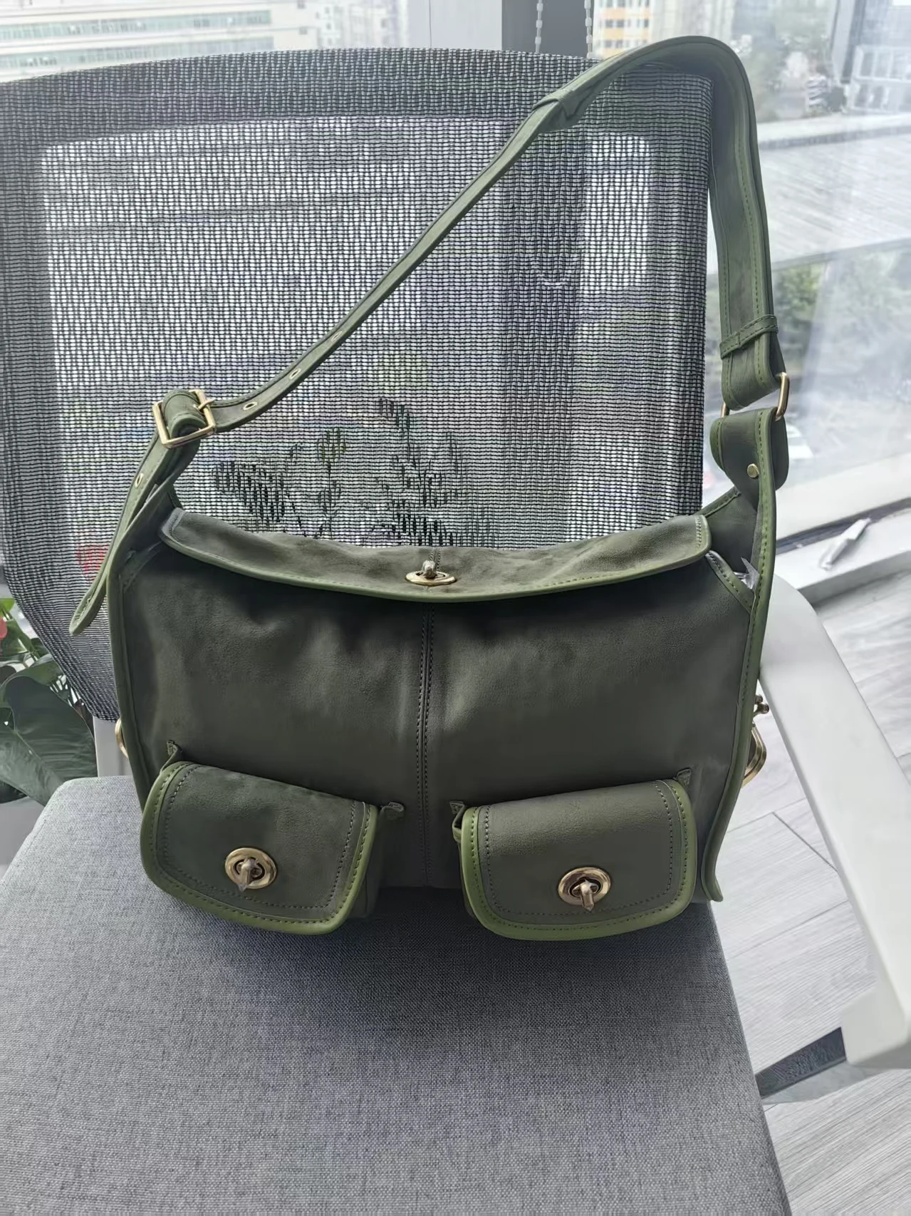 حقيبة وسادة من جلد الغزال ذات سعة كبيرة للركاب كاجوال بكتف واحد حقيبة كروس بنمط عتيق وبطانة من البوليستر وسحاب للإغلاق #5