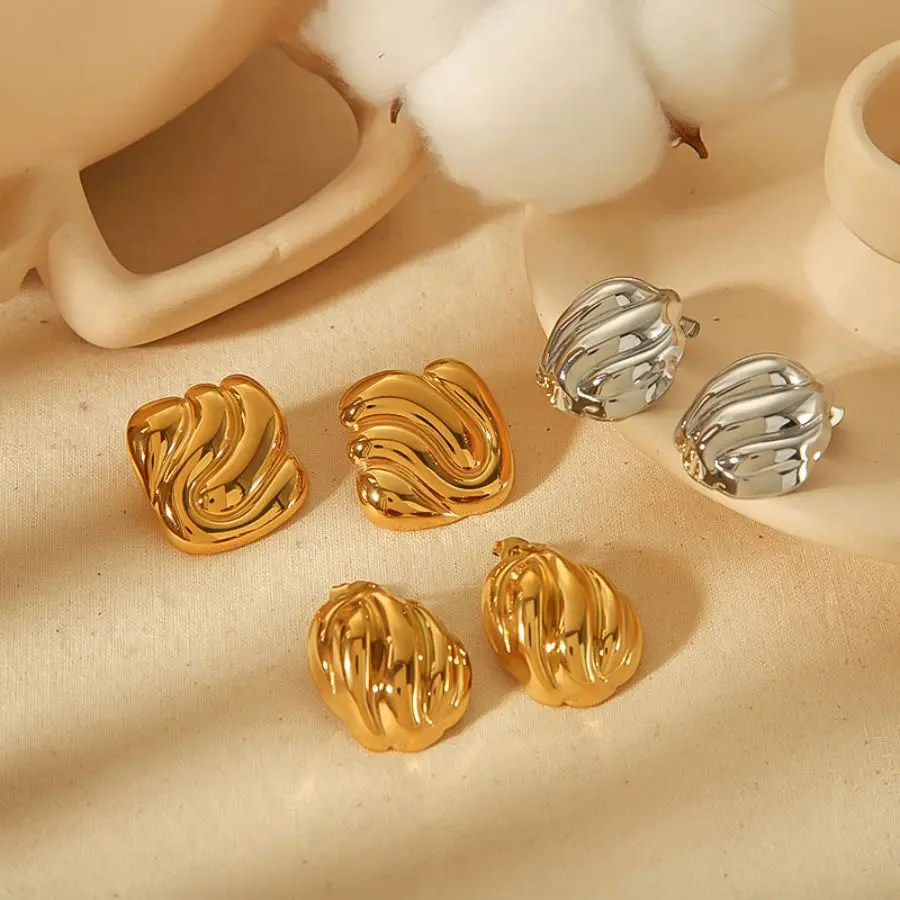 Fashion 18k Gold Plated Wave Texture Stud Earrings Non Tarnish Waterproof Chunky Geometric Square Earrings Jewelry for Women