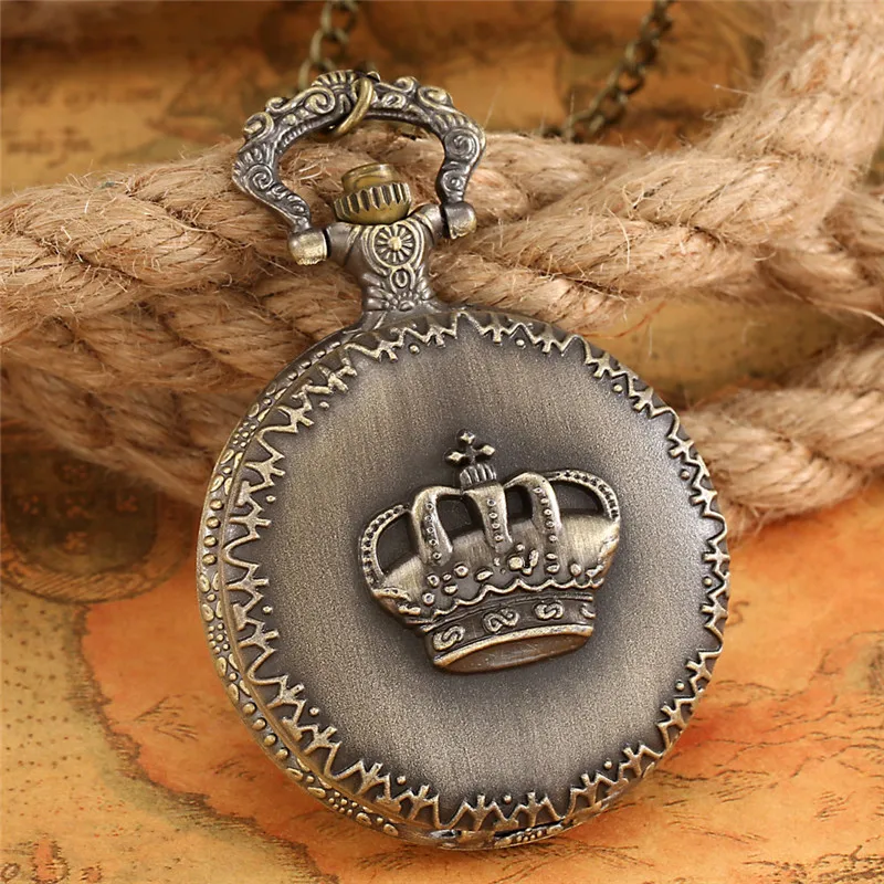 

Steampunk Pocket Watch Carved Crown Pattern Full Hunter Watches for Men Women Quartz Movement Clock with Necklace Chain Gift