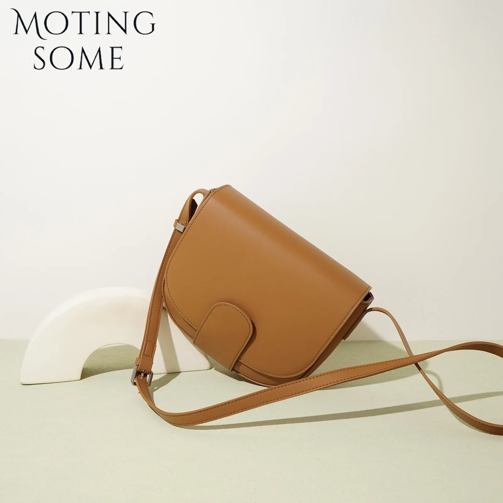 Motingsome 2024 New Designer Bags Woman Bag Fashionable Lady Halfmoon Saddle Purse Shoulder Messenger Bag Underarm Shell Pouch