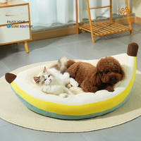 Banana Shaped Open Pet Bed Durable and Portable Suitable for Dogs and Cats Suitable for All Seasons Thick Pet House in Winter