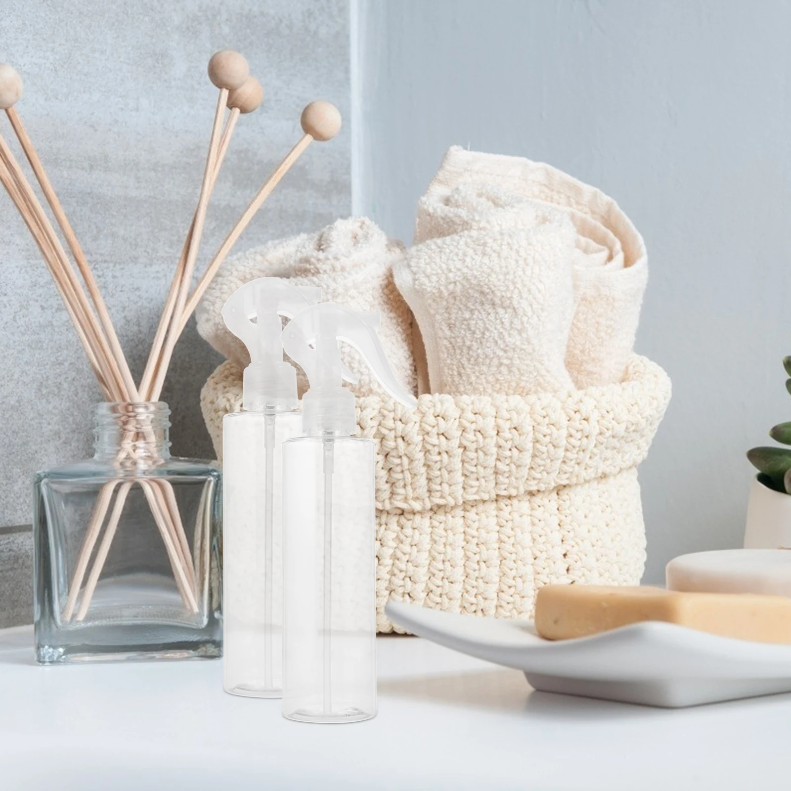 

Refillable Travel Size Toiletries Bottles Clear Empty Spray Fine Mist Cleaning Dispenser PET PP Reusable Cosmetics Bottle