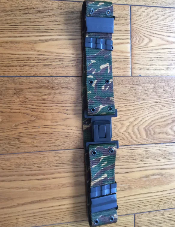 

Российский камуфляжный пояс Зеленый 97, Флора Человек