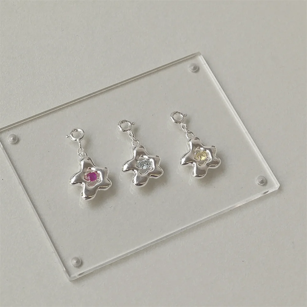 

Minimalist Pendant Women - 925, Korean INS, Niche 3-Color Flower Zircon Cute