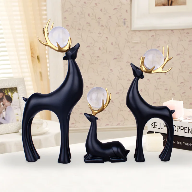 3Pcs Lucky Deer Sculpture Resin Statue Tabletop Ornament Housewarming Gifts Home Room Decoration Living Room Decoration