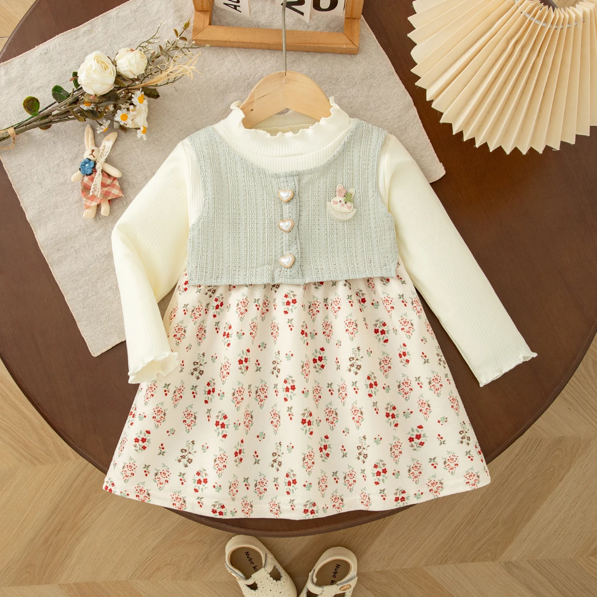 Autumn New White Knitted Long Sleeved Baby Girl Dress With Floral Print For Children (9 Months -3 Years Old)