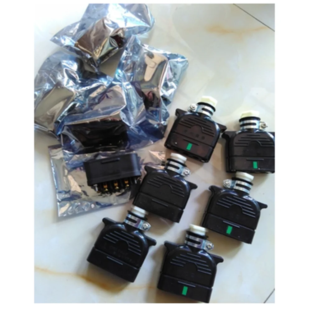 

Plug battery charging plug 37010-10870 electric forklift 30A250V