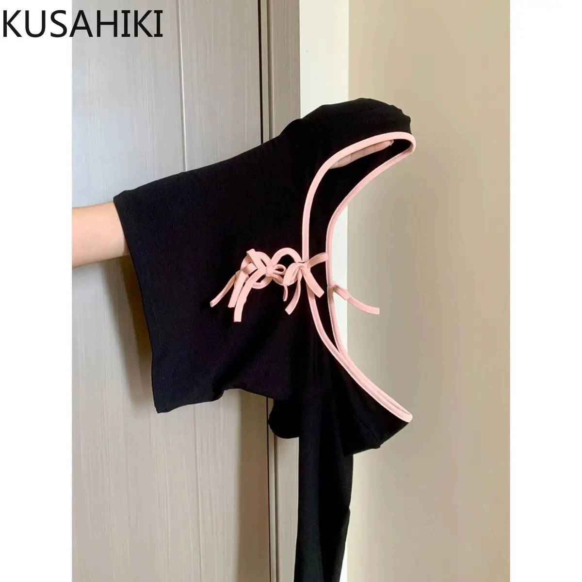 KUSAHIKI Bow Tie Square Collar Long Sleeved T-shirt Women's Spring New Spicy Girl Style Slim Fit Short Backless Y2k Top