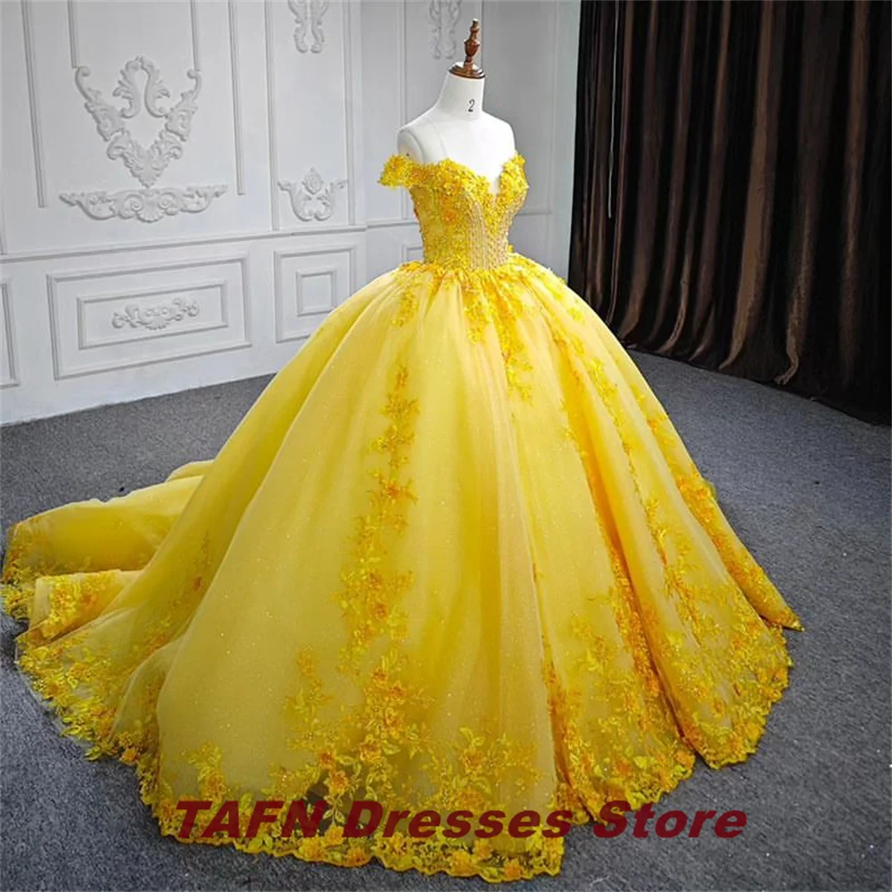 TAFN-vestido de quinceañera dorado, traje de baile con hombros descubiertos, apliques florales, cuentas, línea A, con cordones, 15