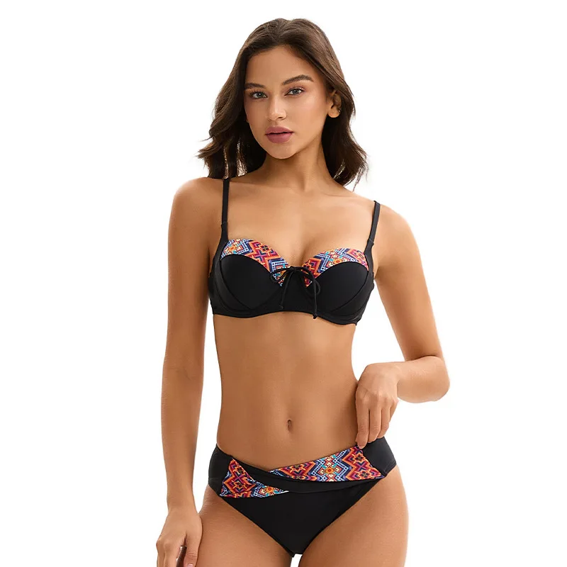 2025 Nuevo conjunto de bikini de dos piezas para mujer, trajes de baño de tiro bajo con lazo, traje de baño, bikini
