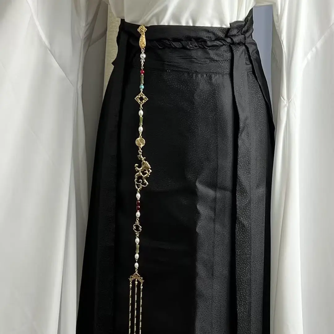 

2025 chinese style horse face skirt long accessory ancient pressure collar tassel hanfu chain pendant hanfu versatile accessory