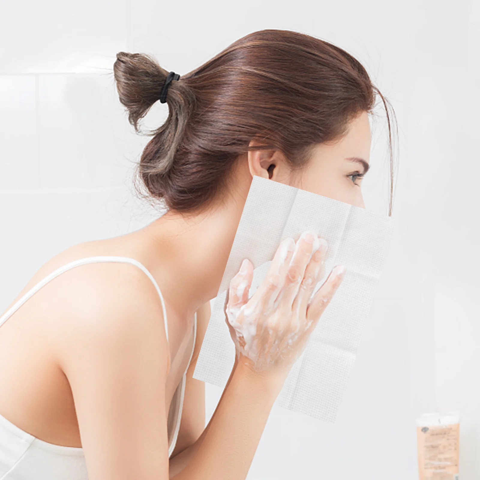 

1Set Travel Bath Towel Set Disposable and Hygienic Excellent Water Absorption No Slag Formation Suitable for Hot Spring Hotel