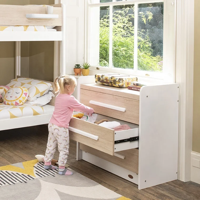 Strong Construction Non-toxic Water Base Finishing Rustic Light Solid Wood Furniture 3 Drawer Wooden Chest of Drawers