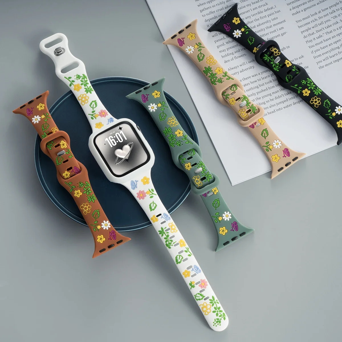Süße Farbe Blumen Silikonarmband Hülle für Apple Watch 42mm 46mm 44 40mm 49 45 38 41mm Mädchen Slim Band für iwatch 10 9 8 SE 7 6 5