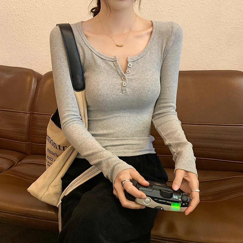 AOSSVIAO 2026 Herbst Damen T-Shirt Stilvolles Langarm-Shirt in Unifarbe mit O-Ausschnitt, schmal geschnittenes Basic-Top, vielseitiges Layering-Oberteil. – Detail 16
