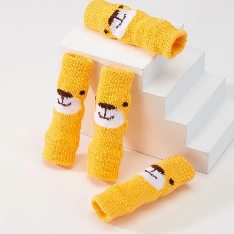4  Pcs Anti-Slip Pet Socks Cat& Dog Cute Stylish Winter Autumn Socks Provide  Traction Preventing Wear Tear Damage From Licking.