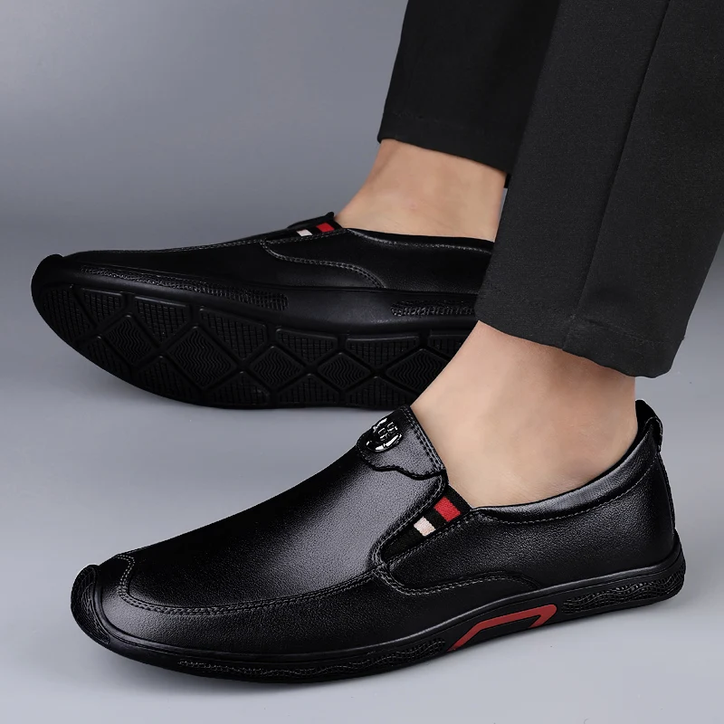 Luxury Brand Leather Loafers Slip on Breathable Comfortable Men Formal Moccasins Driving Shoes Men Casual Shoes Mens Dress Shoes