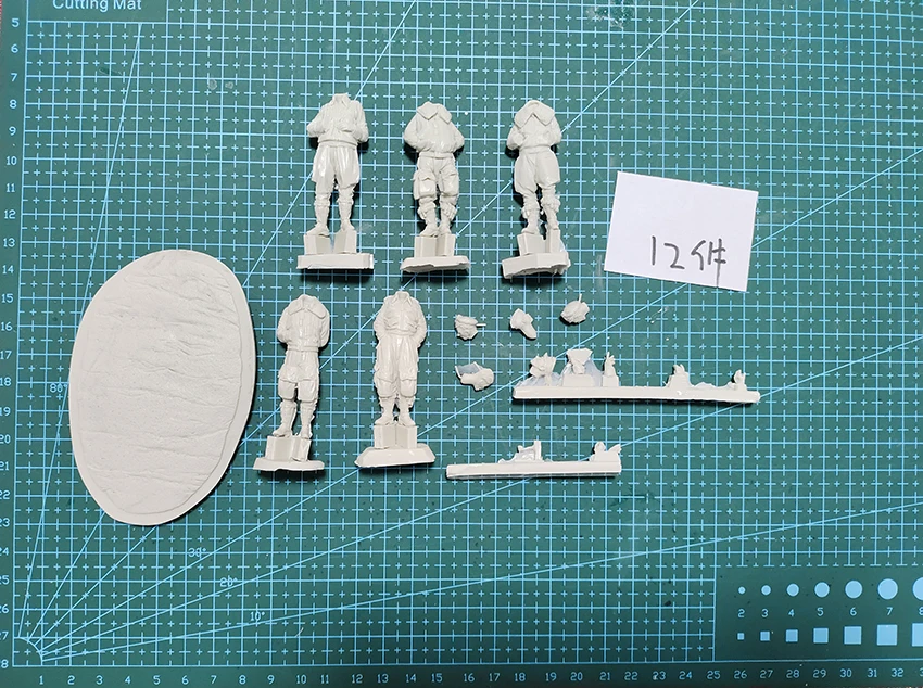 1/32 ancient Pilots in Mid-Late War Dress (5 figures) Resin figure Model kits Miniature soldier Unassembled Unpainted